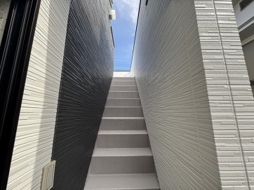 バルコニー階段